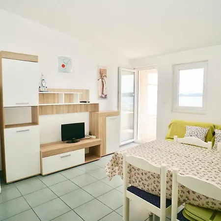 B Apartman