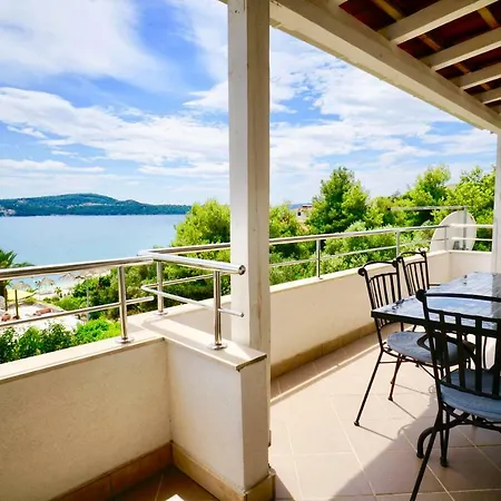 B Apartman Διαμέρισμα